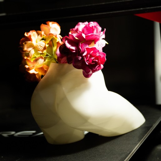 fêmea tronco flor vaso plantador 3d impressão item suporte mulher corpo 3dprint 3D print model - Mito3D