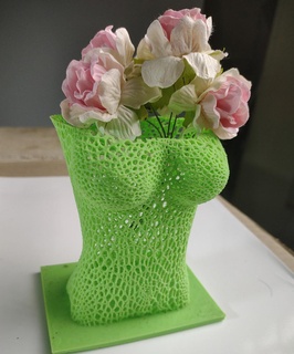 femmina torso voronoi vaso fiore matita titolare supporto Schermo figurina 3d print model - Mito3D