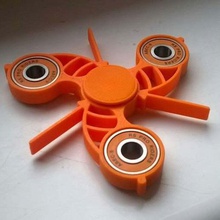 fidget spinner flickable Flossen Spiel mechanische Spielzeuge hand-spinner zappeln Spielzeug hand 3d print model - Mito3D