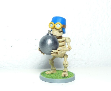 figure bomber clash royale skeleton clans bomb game 3d print model - Mito3D