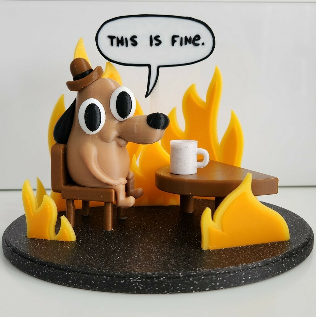 chien remix chaos bureau jouet Feu drôle cadeau meme Bureau sculptures 3D print model - Mito3D