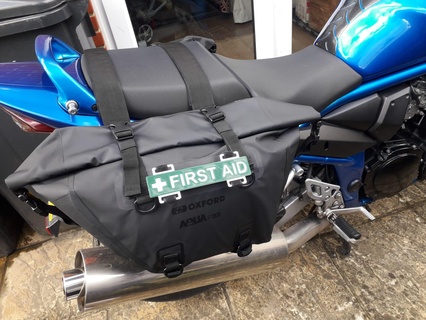 aiuto etichetta motociclo borse laterali pannier bisacce sella bagaglio 3d print model - Mito3D