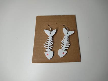 fishbone earrings 3d print model - Mito3D