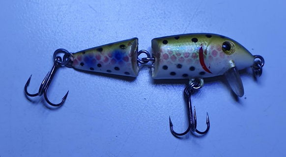 fishing lure lobster 3d printing custom design realism high quality materials sustainability resolution weatherproof versatility unique bright colors flexibility adaptability efficiency economic environmentally friendly detailed account fa 3d print model - Mito3D