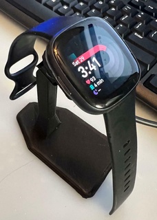 fitbit versa 4 charger holder 3d print model - Mito3D