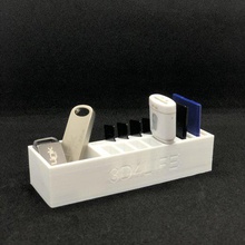 flash-sd-micro sd cards holder tool sdcard micro flash ram desk setup 3d print model - Mito3D