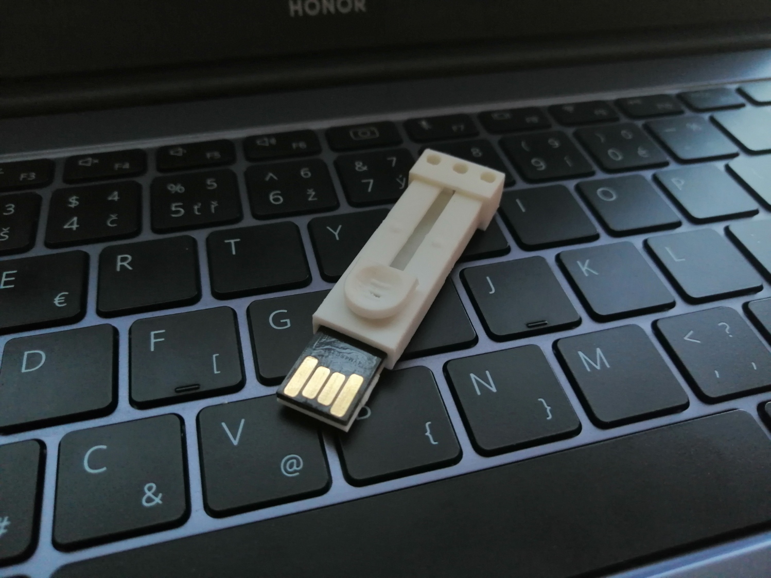 flash drive case usb memory 3D print model - Mito3D