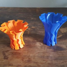 flux de vase la maison art cool pot fleur fleurs en spirale spiralized spirales mode d'impression vases vaso 3d print model - Mito3D