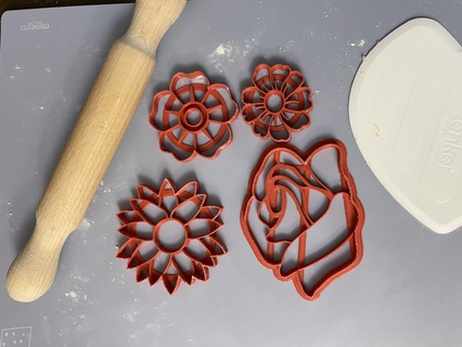 flower cookie cutter set mold dough birthday party sweets chocolate chip confectionery tool baking bakery confectioner diy kitchen mom 3d print model - Mito3D