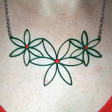 flower necklace christmas jewelry jewellery 3d print model - Mito3D