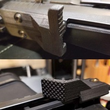 Fluss Raider Daumenbrust aufladen Griff Werkzeug mp17 3d print model - Mito3D