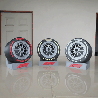 formula one slick tyres stand no supports needed art uno pirelli p zero 1 liberty media racing tires f1 cinturato 3d print model - Mito3D