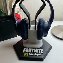 fortnite headsets stand xbox ps4 ps5 razer stellseries gaming game gamer 3d print model - Mito3D
