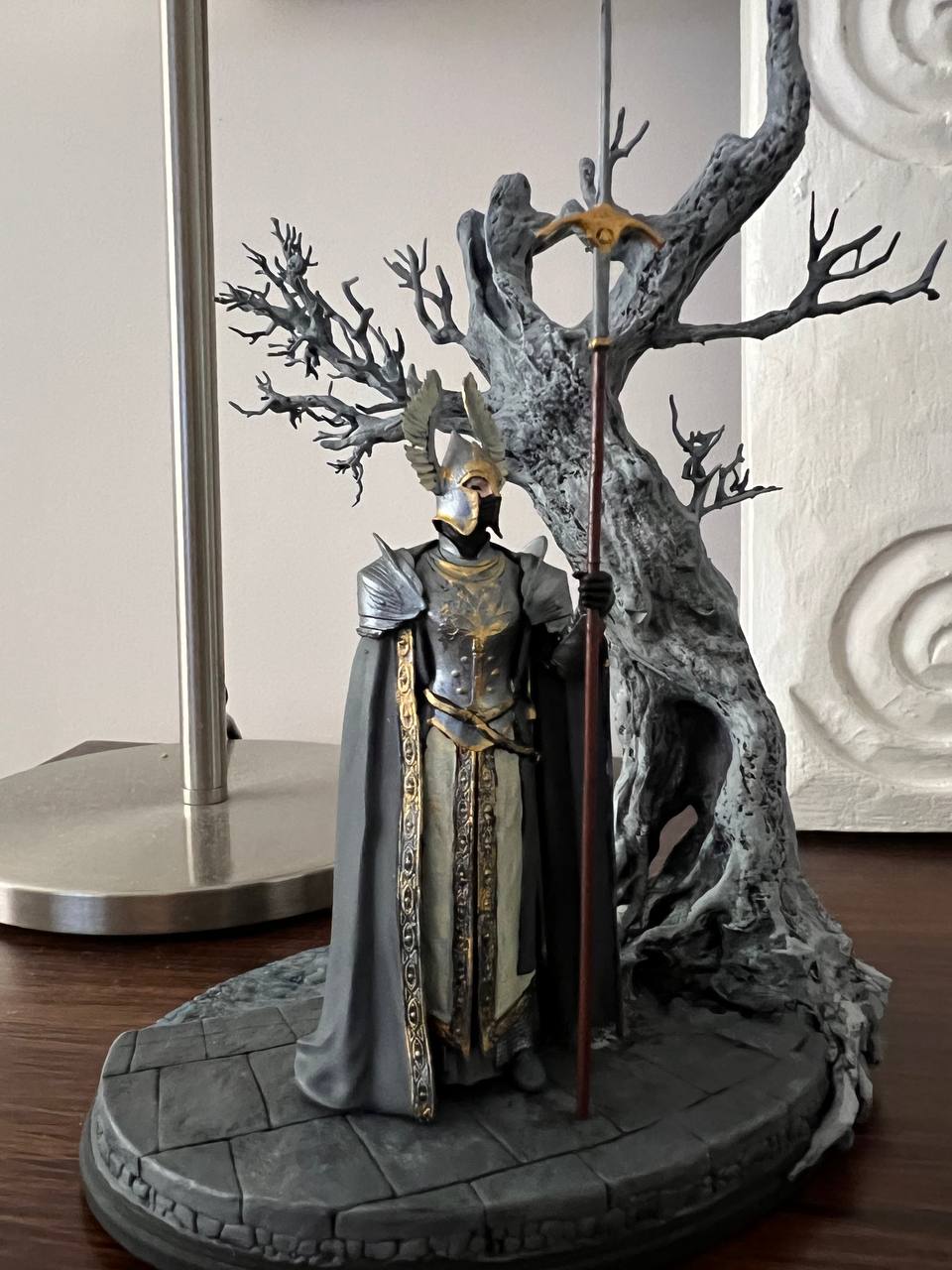 fontaine garde of blanc arbre gondor soldat art seigneur anneaux lotr uruk hai lurtz boromir anneaux arc flèche saruman aragorn orc hobbit gandalf sauron legolas sorcière roi angmar 3D print model - Mito3D