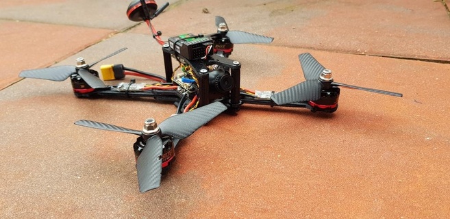 fpv drone Cadre astro quadricoptère Véhicules 3d print model - Mito3D