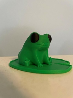 fred frog butt thicc lillypad mmu multicolor sculptures busts art 3d print model - Mito3D