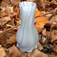 freeform vase 2 home 3d print model - Mito3D