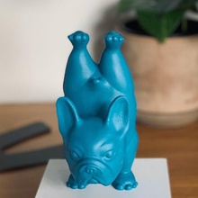 bouledogue français pose de yoga 1 art bulldog le figure la sculpture chien animal mignon drôle statue monument décor décoration à l'intérieur conception d'origine bleu blanc 3d print model - Mito3D