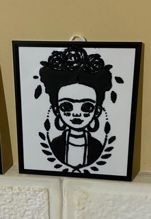 Frida Kahlo peinture art illustration peintres table 3d print model - Mito3D