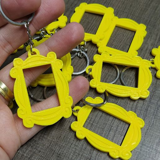 friends frame keychain jewelry peephole gift 3D print model - Mito3D