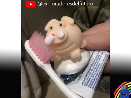 gracioso pasta dental dispensador regalo cerdo exprimidor baño hogar casa 3d print model - Mito3D