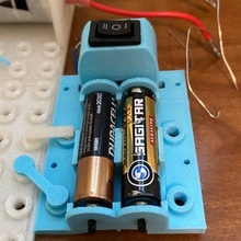 lustige Marmor Walze Batterie Schalter montieren Spiel Halter Unterstützung Rennfahrer mechanisch Spielzeuge 3d print model - Mito3D