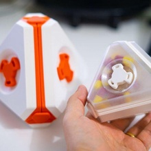 futurista caja envase 4 1 almacenamiento tetraedro contenedores 3d print model - Mito3D