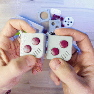 Spiel Junge Schlüsselbund zappeln artag Halter Unterstützung Nintendo Luft Etikett Game Boy Video Spiele 3d print model - Mito3D