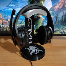 gamer headset stand art 3d print model - Mito3D