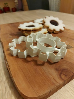 gear cookie cutter kitchen backing mechanic 3d print model - Mito3D