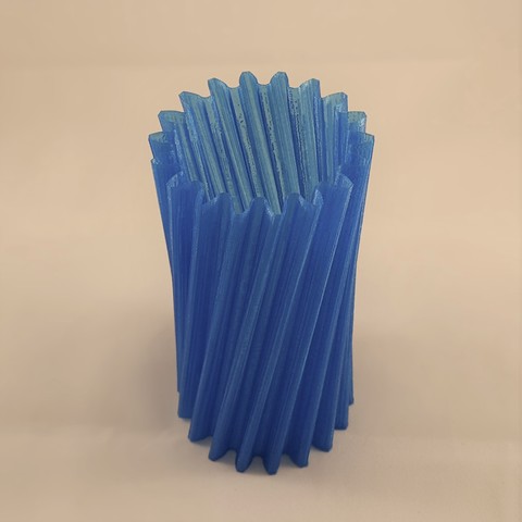 gear vase art 3D print model - Mito3D