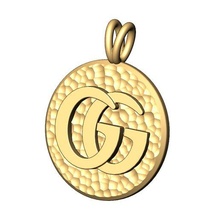 gg gucci logo martillado moneda colgante pendiente encanto 3d impresión modelo joyería joya imprimible firmar textura facetado Moda oro plata 3d print model - Mito3D