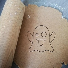 fantasma emoji Galleta cortador horneando masa forma cocina hornear galletas speculoos 3d print model - Mito3D