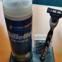 Gillette estante soporte mach afeitado 3d print model - Mito3D