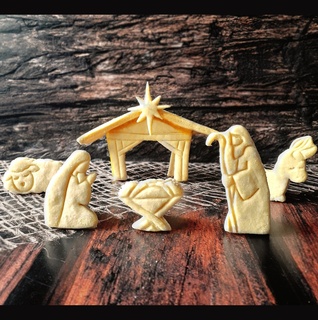 gingerbread christmas manger + figures cookie cutters - nativity Home ginger natividad jesus maria jose pastor cookies decoration 3d print model - Mito3D