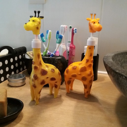 giraffa sapone liquido serbatoio casa gadget cucina bagno deco dagoma mano il di lavaggio pompa fiala 3D print model - Mito3D