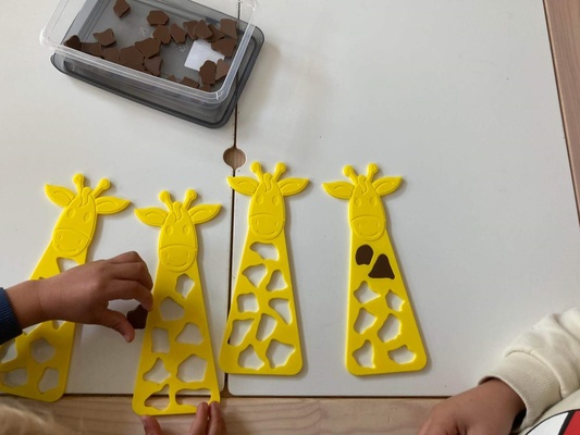 giraffe puzzle game toddler education school 3d print model - Mito3D