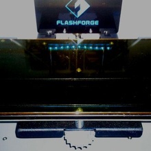 Glasbett Ecke Klammern Flashforge Träumer 3mm Platten 3d print model - Mito3D