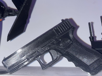 glock g17 tonto formación pistola retirable revista realista caracteristicas 3d impresión expediente stl digital 3d print model - Mito3D