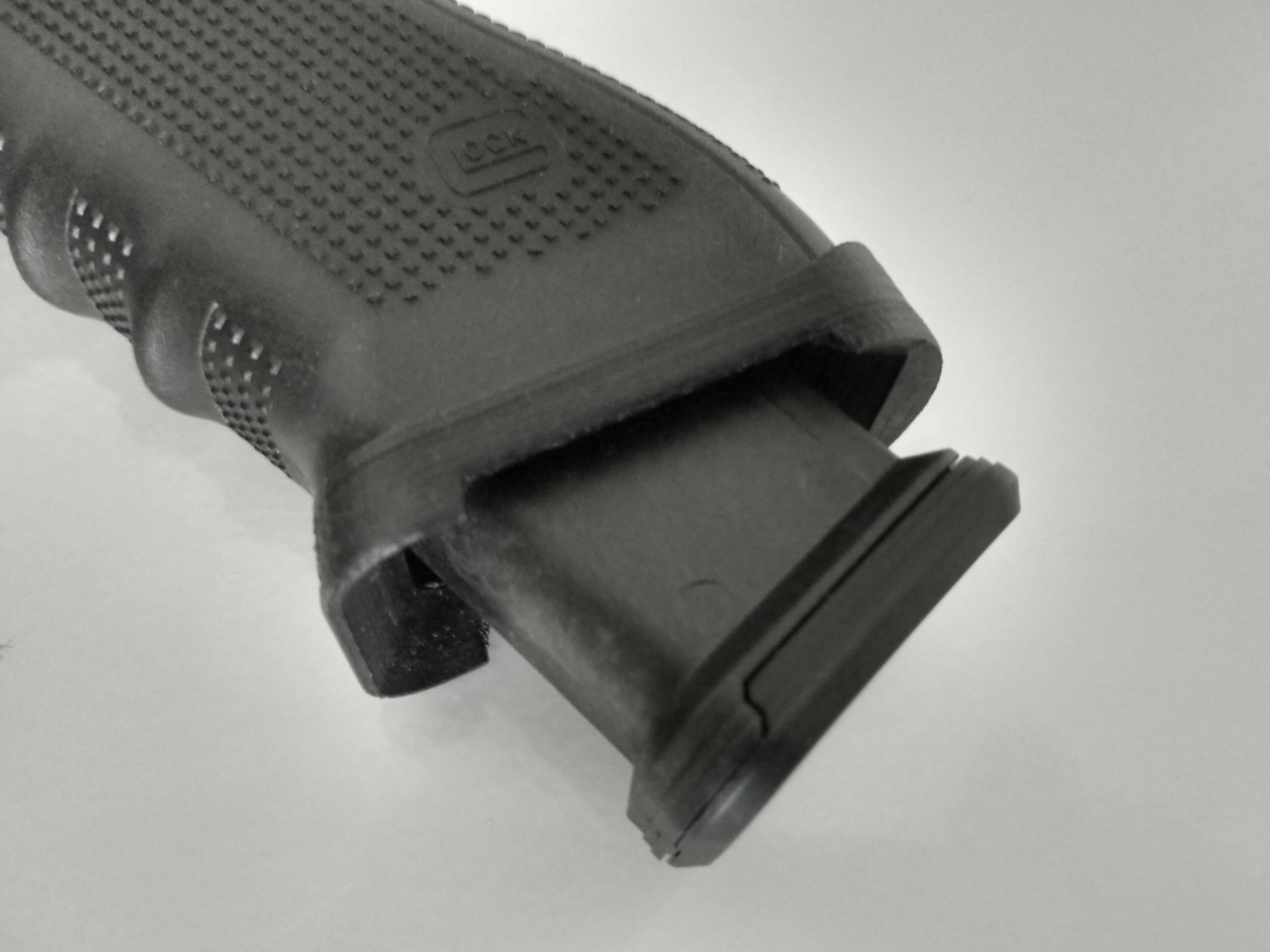 glock gen 4 Magwell 192 17 19 armas fuego p80 apretones ar15 g26 FMDA pistola apretón diseños 3D print model - Mito3D
