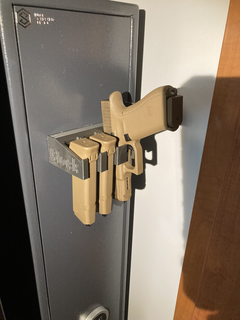 glock magnetic mount storage units + 2 mags 19 19x pistol unit hanger 3d print model - Mito3D