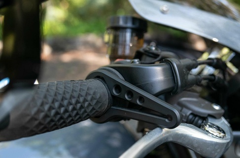 go cruise motosiklet gaz kelebeği kilit seyir kontrol 3d print model - Mito3D