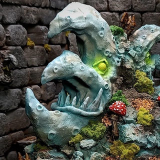 goblin torto sorrindo lua provocador goblin pedra totem monstro lua 3d print model - Mito3D