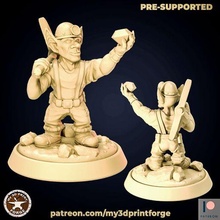 goblin miner diamond pose warcraft dnd pathfinder tabletop gaming goblins rpg artificer tinker pickaxe axe pick miniature fantasy figurine pre-supported model 3d printing 3d print model - Mito3D