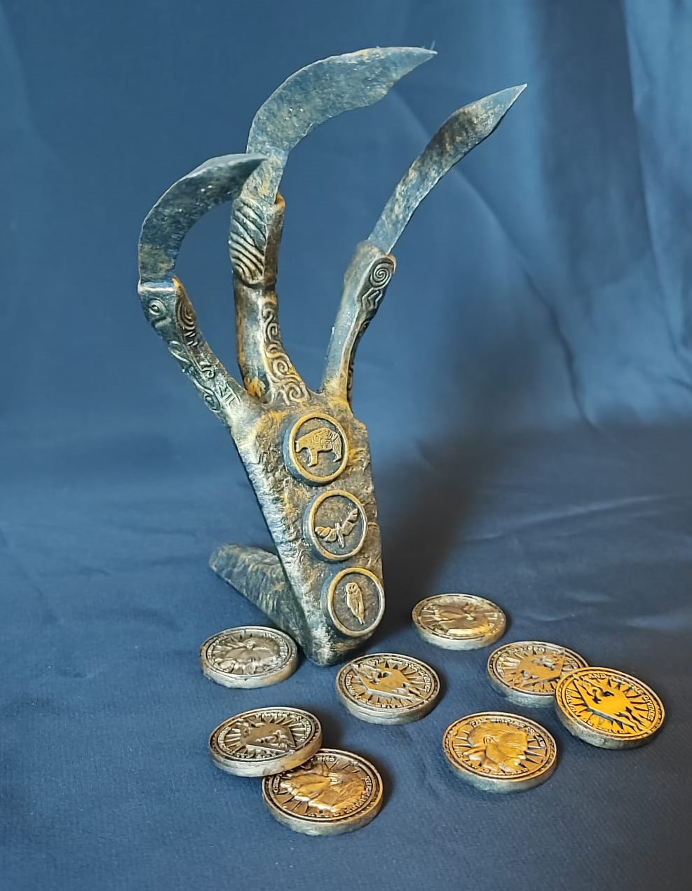 dorado garra pergaminos skyrim juego mago dragones d lotr sauron señor anillos busto 3D print model - Mito3D