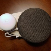Google Nest Mini Steckdose montieren Gadget Audio 3d print model - Mito3D