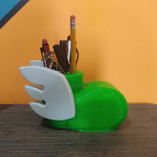 goomba sapato alado lápis titulares 3D print model - Mito3D