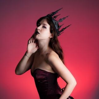 gothic crown costume tiara headdress queen king 3d print model - Mito3D