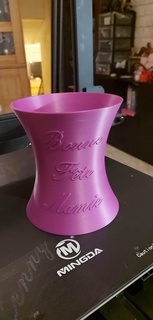grand mère journée vase Accueil maison soirées mamie cadeaux offre décoration fleurs 3d print model - Mito3D