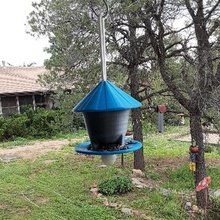 gravity bird feeder gadget garden bird feeder bird feeder 3d print model - Mito3D